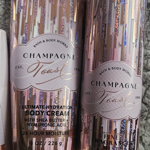 Champagne Toast Body Care Set - Picture 3 of 3